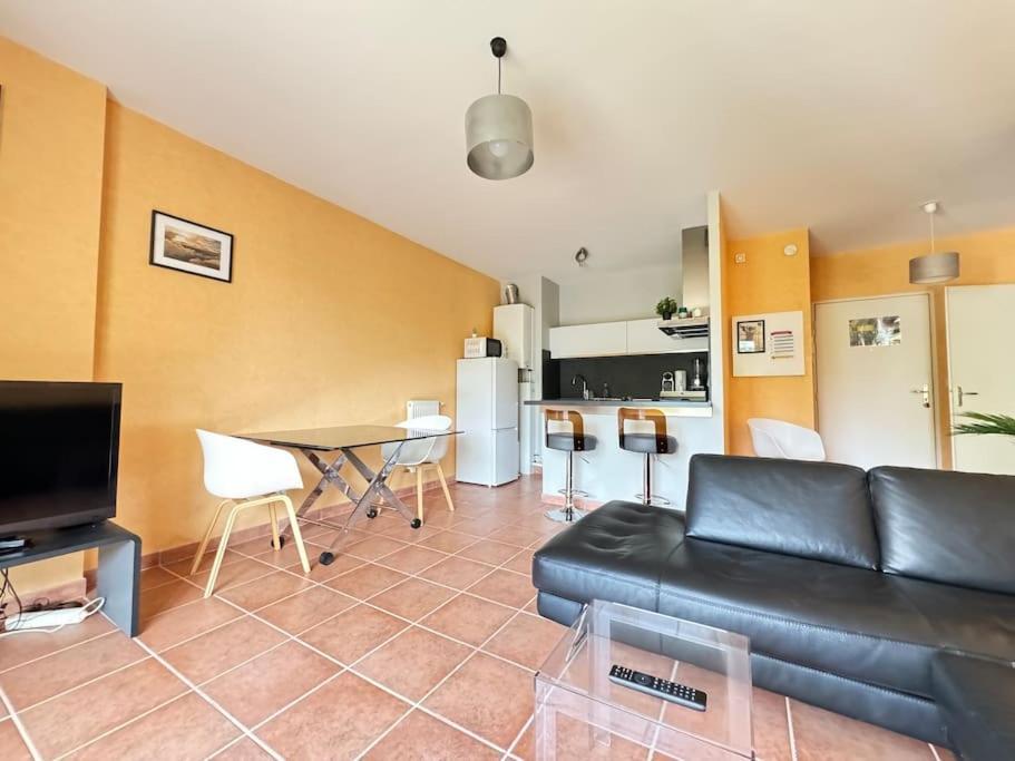 Bel Appartement Spacieux 2 Pers Avec Balcon - Thermale 3 Chamalières Exterior foto